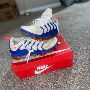 Air Vapormax Plus ‘Coconut Milk Hyper Royal’2021